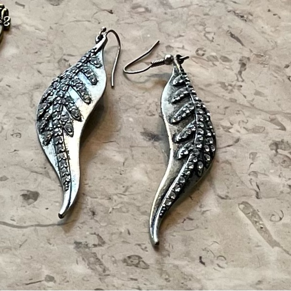 Stunning Solid Silver Drop Leaf Dangle Earrings - image 1